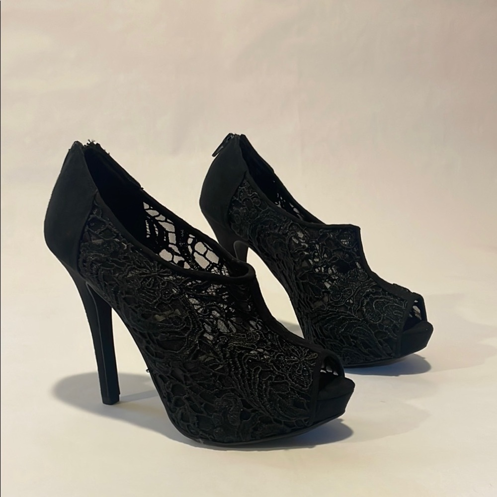Elle Black Stiletto Heels with Lace Detail